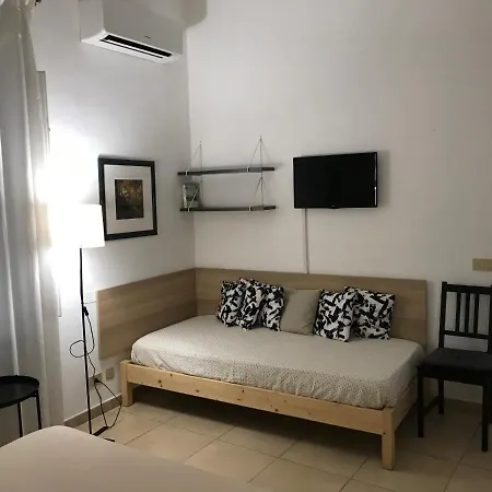 Cristina Garden Apartment